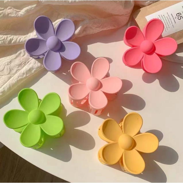 Kẹp tóc càng cua hình hoa mai 5 cánh  Clovershop68