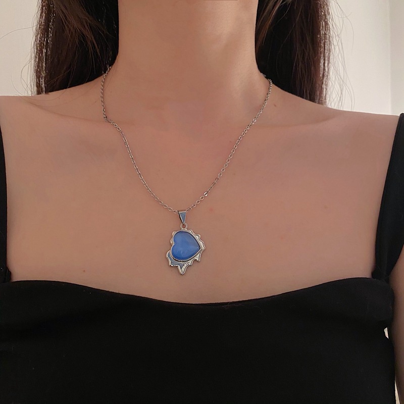Vòng cổ Mặt Trái Tim Màu Xanh Dương Đơn Giản Thời Trang