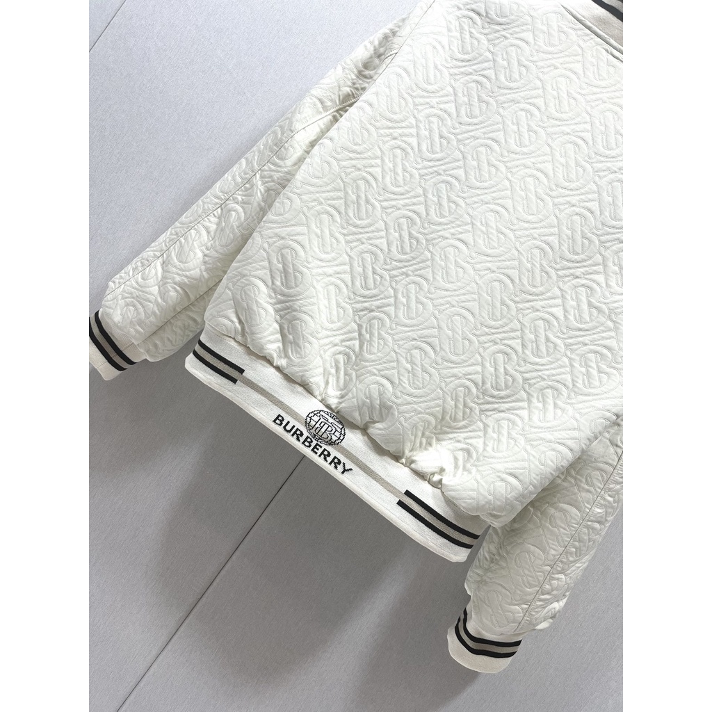 Áo khoác nữ thời trang cao cấp Burberry BBR phong cách trẻ trung,cá tính