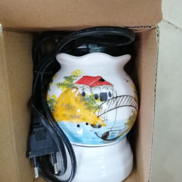 Đèn xông tinh dầu bát tràng