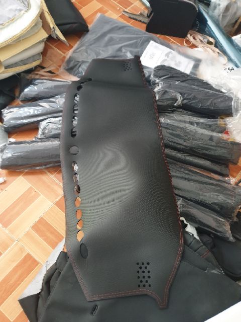 Thảm da vân carbon ertiga 2015