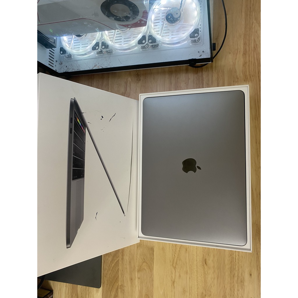  Mác Búc Pro 13 inch 2019 Toucbar / Core i5/ Ram 8GB/ SSD 256GB | WebRaoVat - webraovat.net.vn