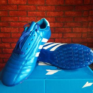 [Free ship] Giày đá bóng 3 sọc giày phủi