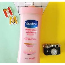 Sữa dưỡng thể Vaseline Healthy White UV Lightening Body Lotion 725ml giúp dưỡng trắng dưỡng ẩm phù hợp cho mọi loại da