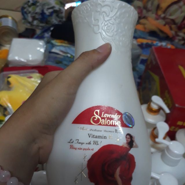 Sữa tắm thơm trắng da Salome 1000ml