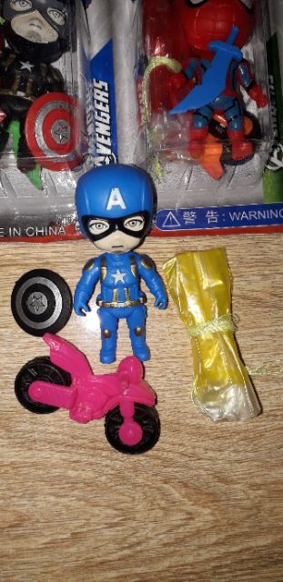 Bộ Siêu anh hùng nhảy dù và các phụ kiện đi kèm bằng nhựa rất đẹp