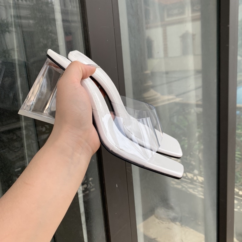 GUỐC VAO GÓT QUAI TRONG SIÊU SANG CHẢNH,2 MÀU ĐEN TRẮNG.hàng đẹp