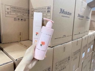 Sữa Tắm Trắng Da JM Solution Tone Up