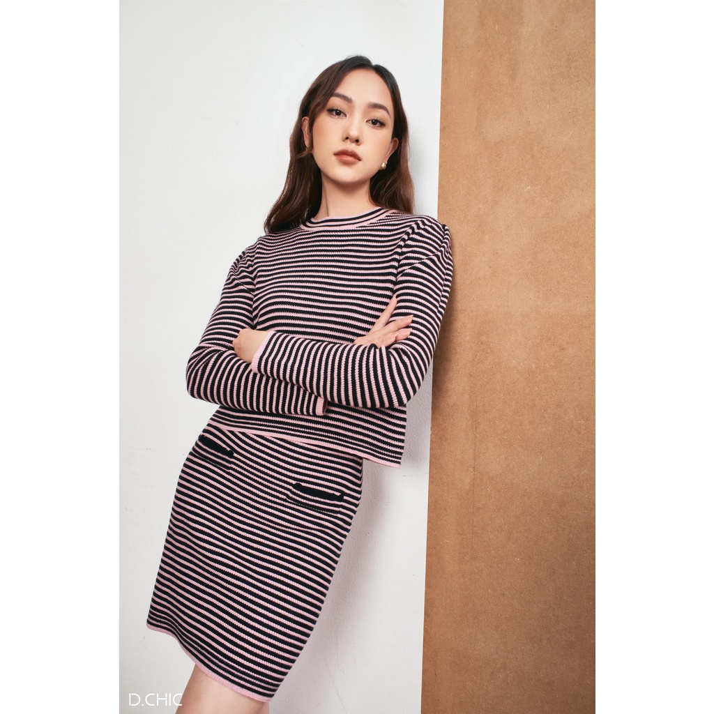 Áo len lông thỏ kẻ ngang túi cổ tròn D.CHIC MS: 188064
