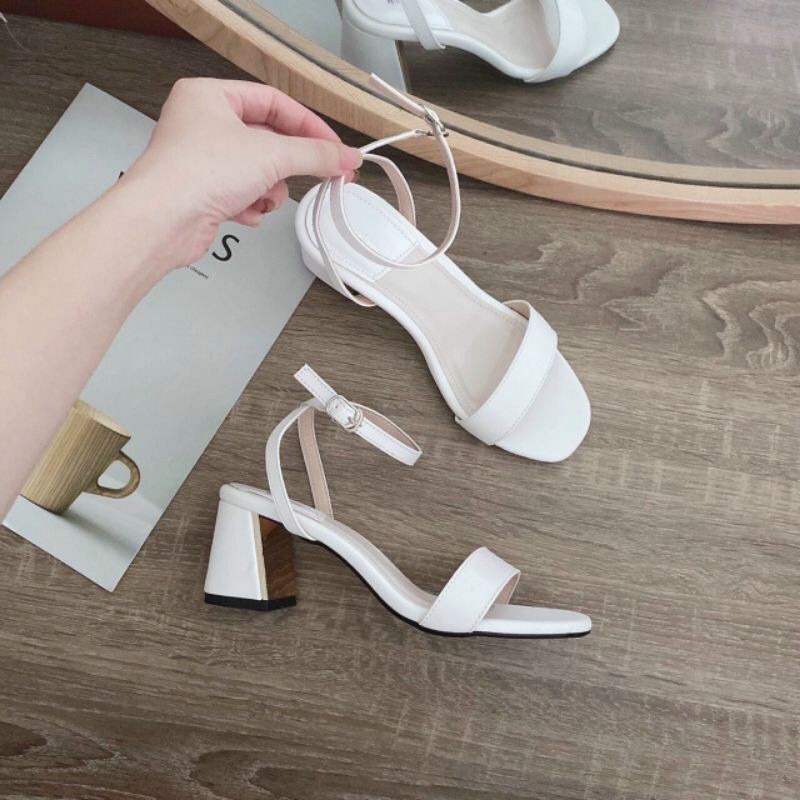 (S145) Sandal nữ quai mảnh, gót ốp viền vàng 7 phân (Mã H11 HC - VNXK)