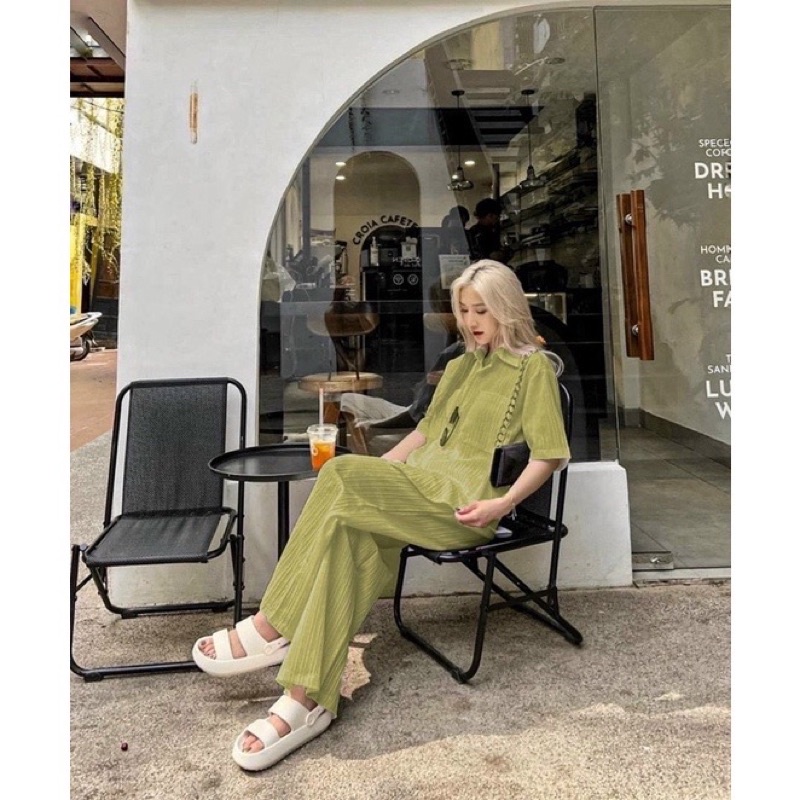 Set Bộ Xốp Dập Nổi Áo Croptop Gấu Thêu Tay Ngắn Cute + Quần Short Đùi