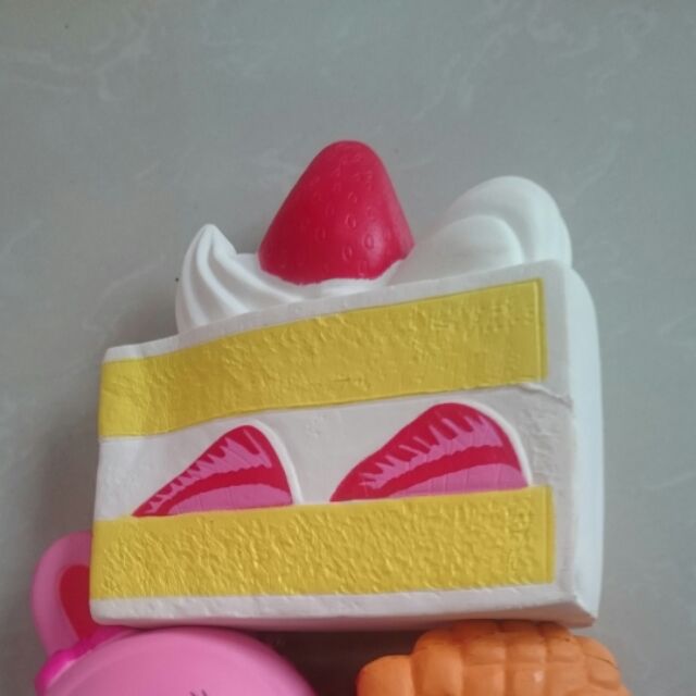 Squishy bánh gato