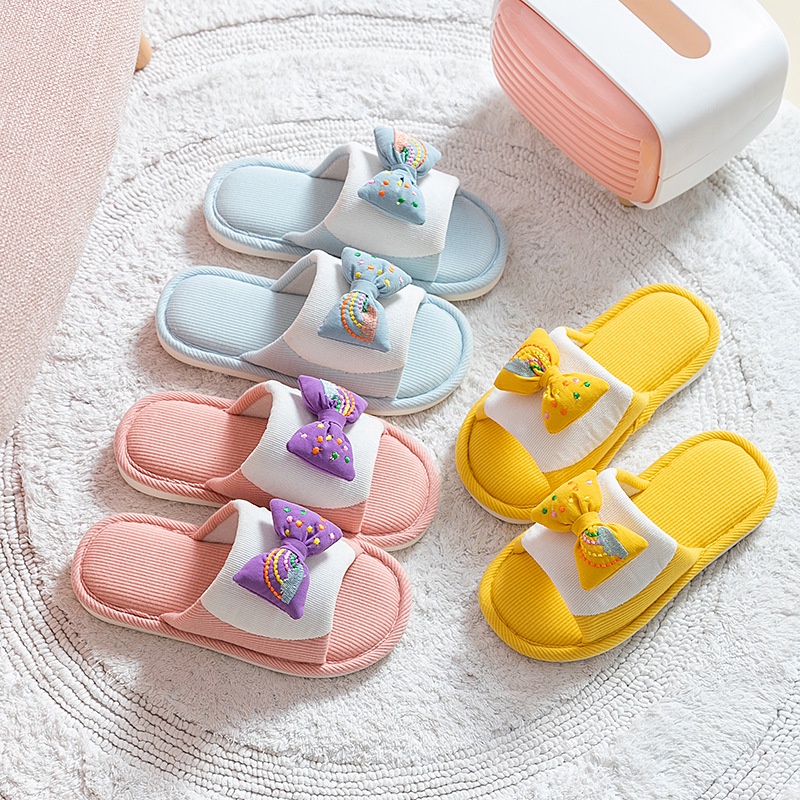 Dép vải cute cho bé đi trong nhà