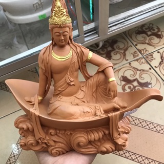 Quan âm ngồi lá sen