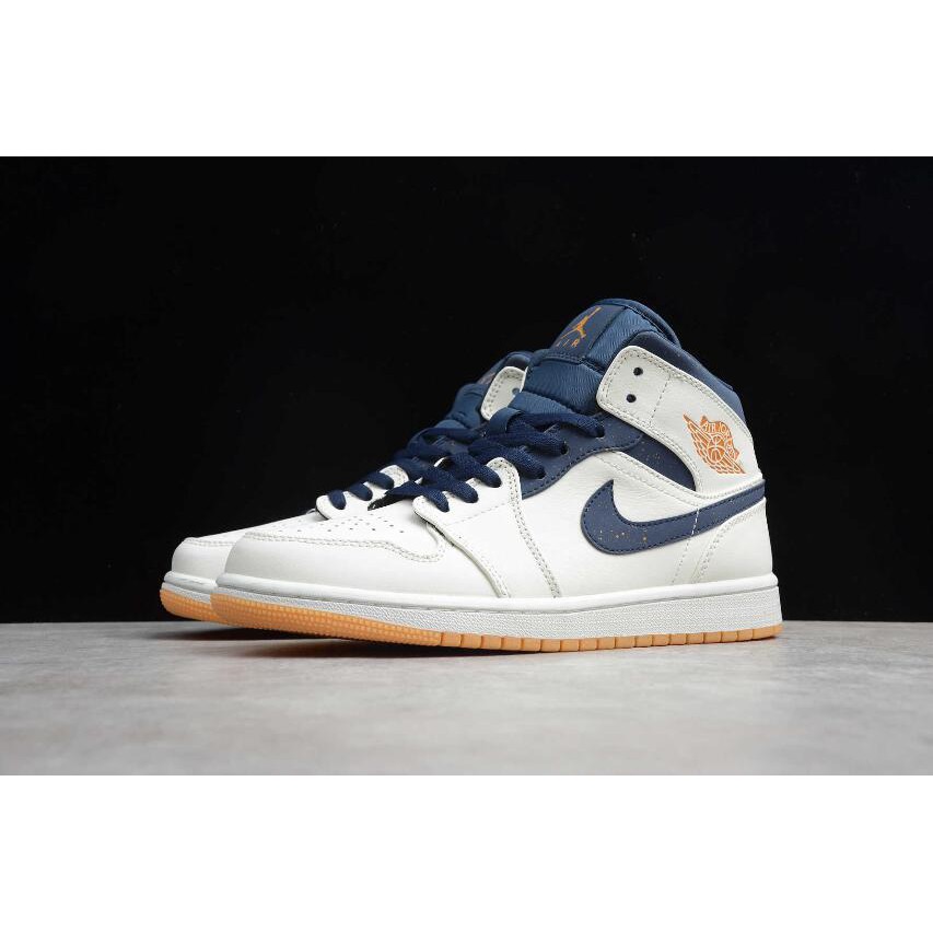 Giày Air Jordan 1 Mid Jeter Sail Bronze | BigBuy360 - bigbuy360.vn
