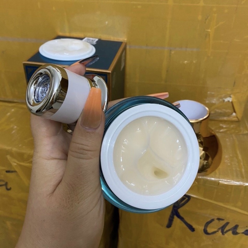 Kem dưỡng da MmÉiR kèm máy matsa đẩy tinh chất