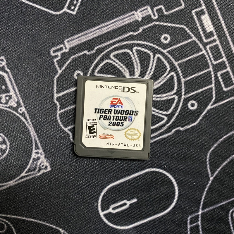 Trò chơi đánh Golf Tiger Wood dành cho máy Nintendo DS hệ Mỹ