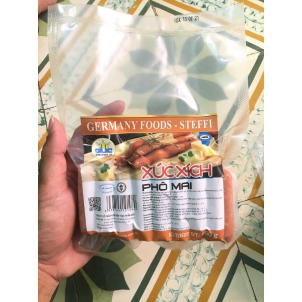 xúc xích Đức phomai steffi. HÀ NỘI NOWSHIP. GÓI XÚC XÍCH ĐỨC PHÔ MAI 250GR. Xúc xích phomai Chiên, thả lẩu hoặc nướng