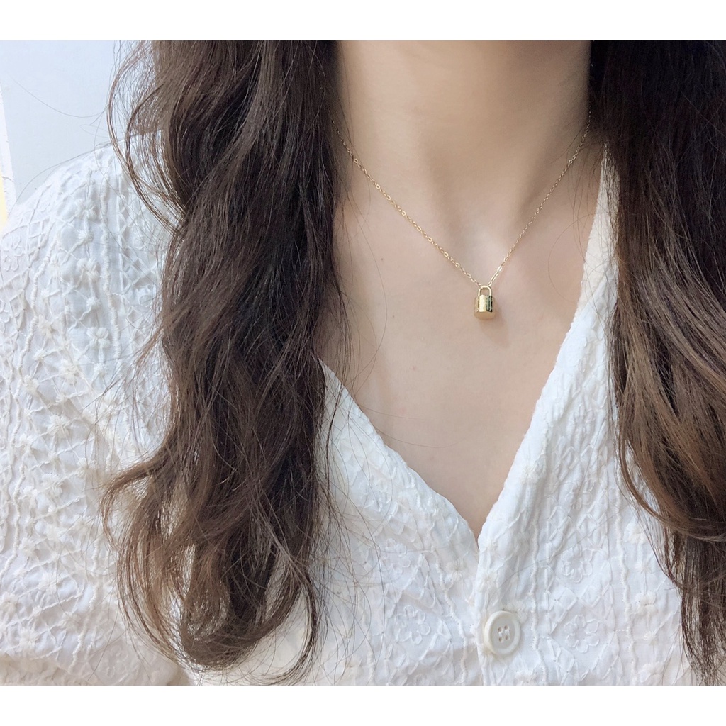 Dây chuyền LV bằng thép titan mặt hình ổ khóa thời trang