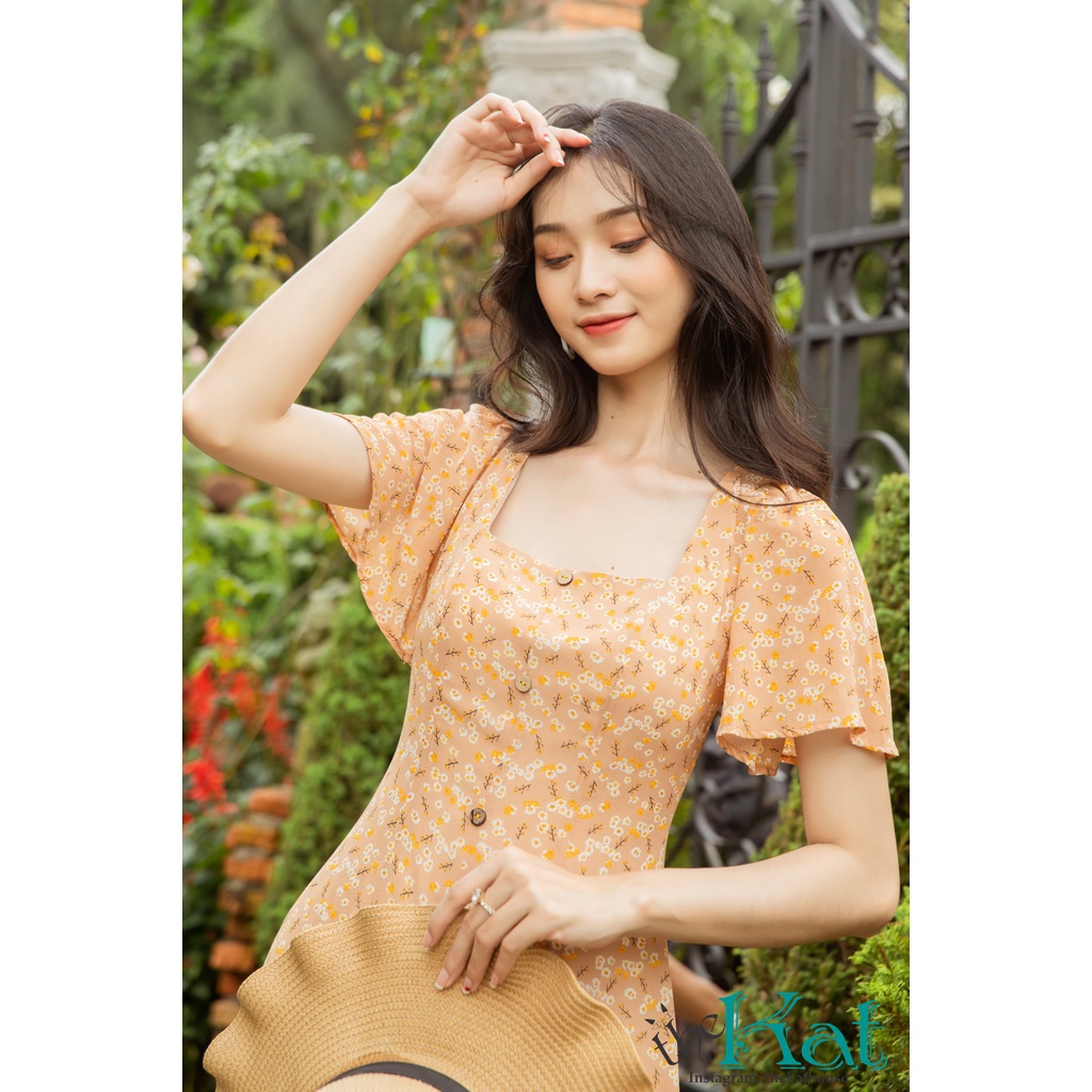 Đầm Hoa Cổ Vuông Xẻ Tà Giữa The Kat House, vải chiffon hoa, mát, ít nhăn, nhiều size, nhiều màu