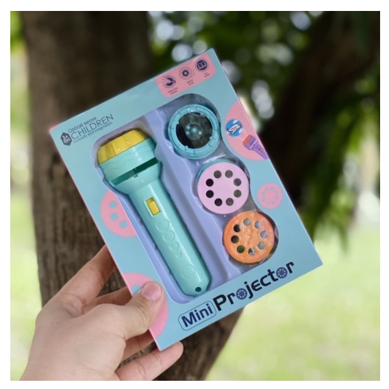 Đèn pin chiếu hình đủ bộ 80 hình ảnh cho bé