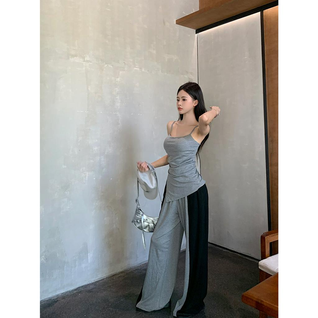 Set Áo Tank Top Hai Dây Xẻ Tà Và Quần Ống Rộng Quét Sàn Cho Nữ (Đặt Hàng)