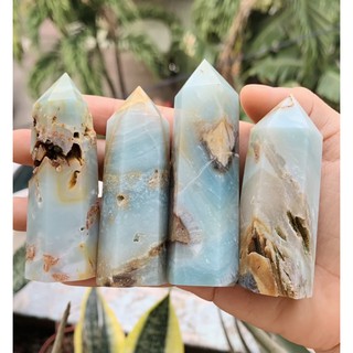 Trụ đá Blue caribeen calcite