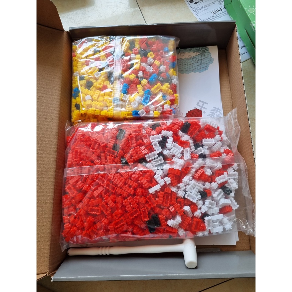 Lắp ráp mô hình 3D Gấu Bearbrick cỡ lớn 36cm Hàng Đẹp iron man SIÊU HOT có ngăn kéo tặng kèm búa