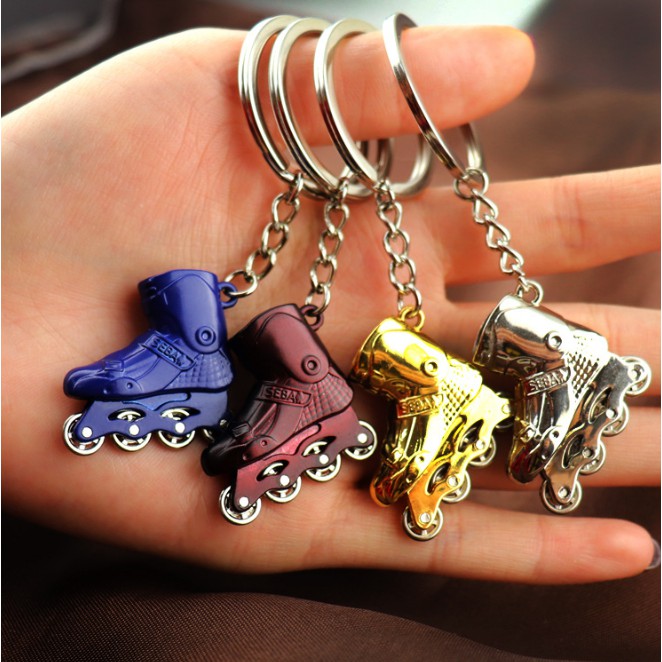 Móc khóa hình giày patin siêu đẹp