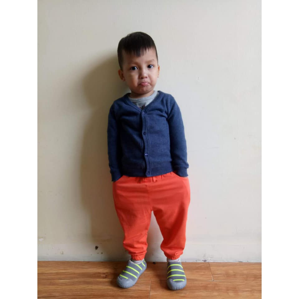 Bộ sản phẩm quần kids thời trang giành cho cả bé trai và bé gái