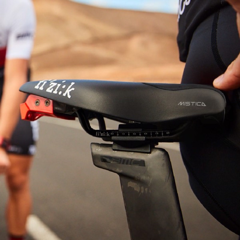 Yên xe đạp tính giờ Triathlon - Fizik Transiro Mistica Kium
