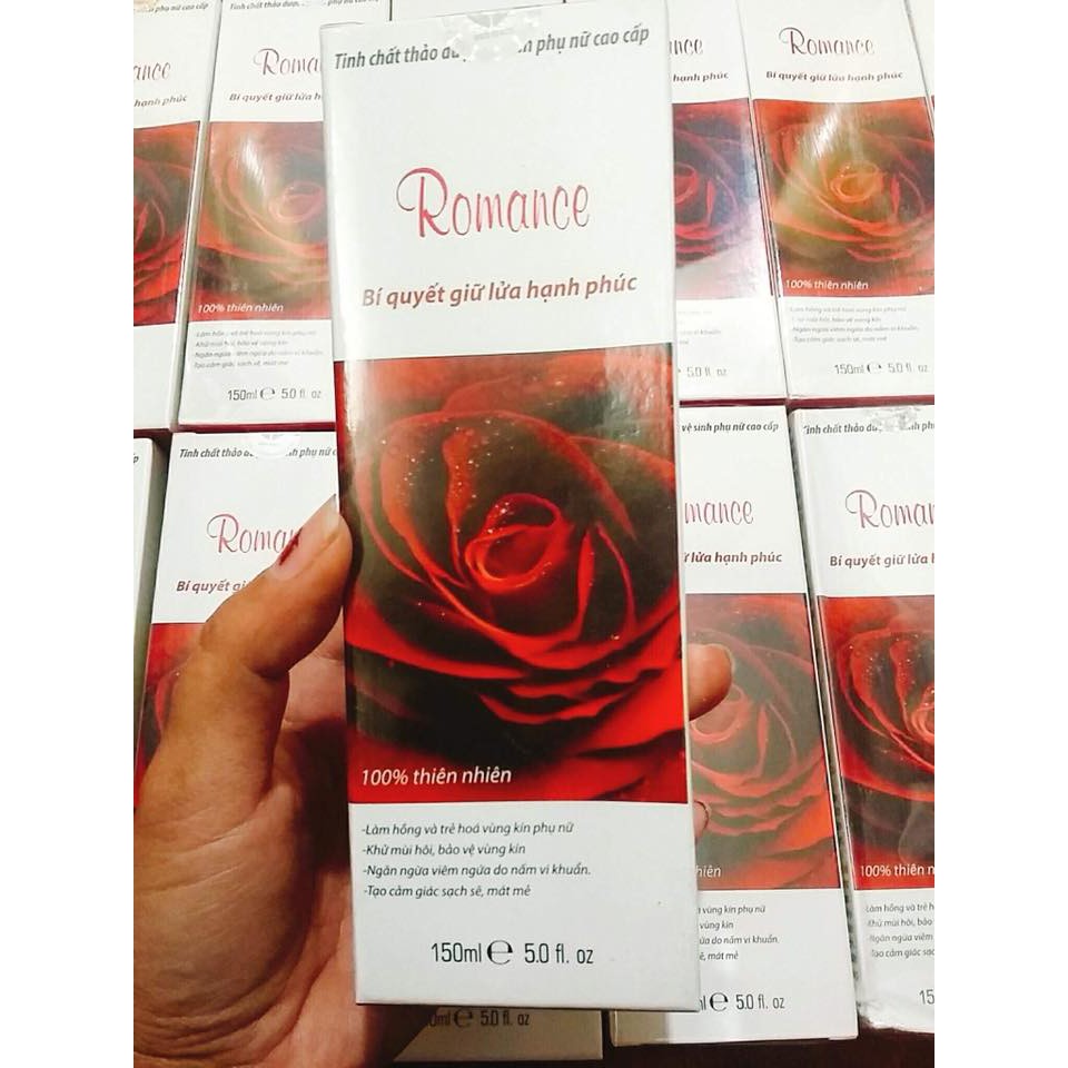 Dung dịch vệ sinh  Romance