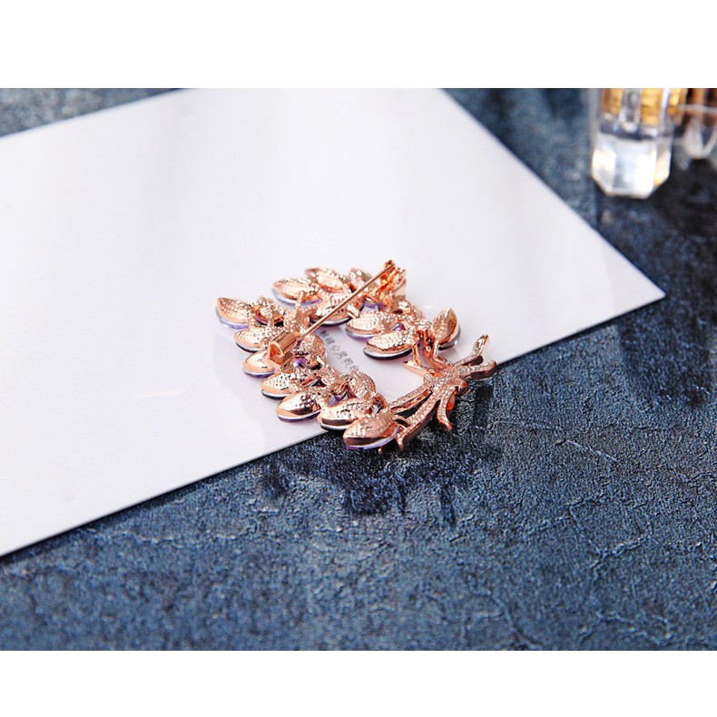 Trâm cài áo đính đá sang trọng GC181