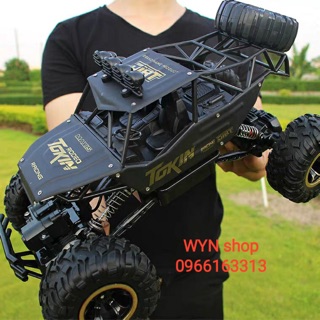 xe điều khiển từ xa địa hình, ô tô điều khiển từ xa địa hình Size 36cm cỡ lớn có pin sạc