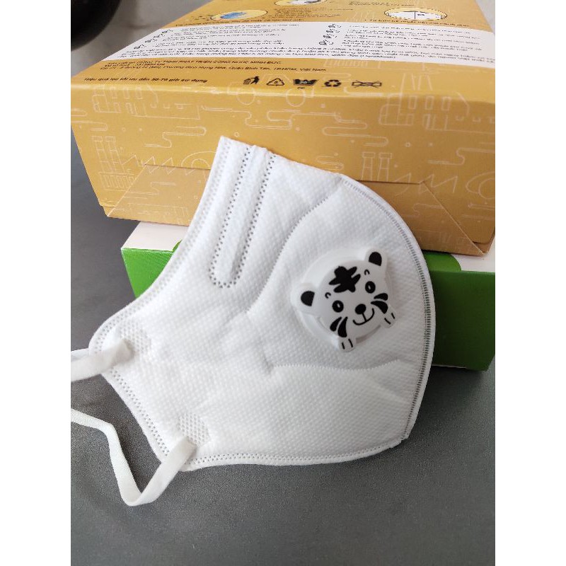Khẩu trang Safelife chống bụi mịn trẻ em 3D cao cấp không màng carbon | BigBuy360 - bigbuy360.vn