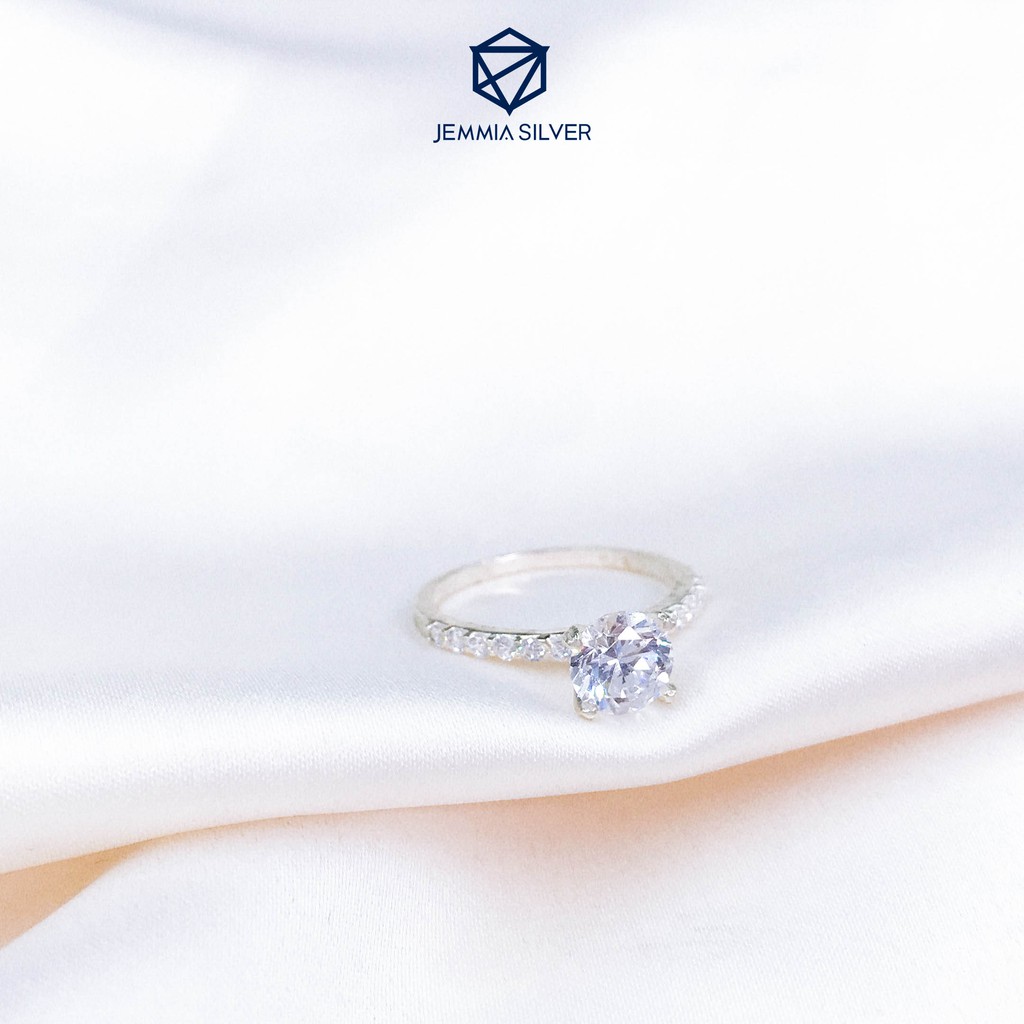 [Mã WAFAST hoàn 20% tối đa 100k xu đơn 250k] Nhẫn bạc nữ Jemmia viền mảnh đính đá - 757 | BigBuy360 - bigbuy360.vn