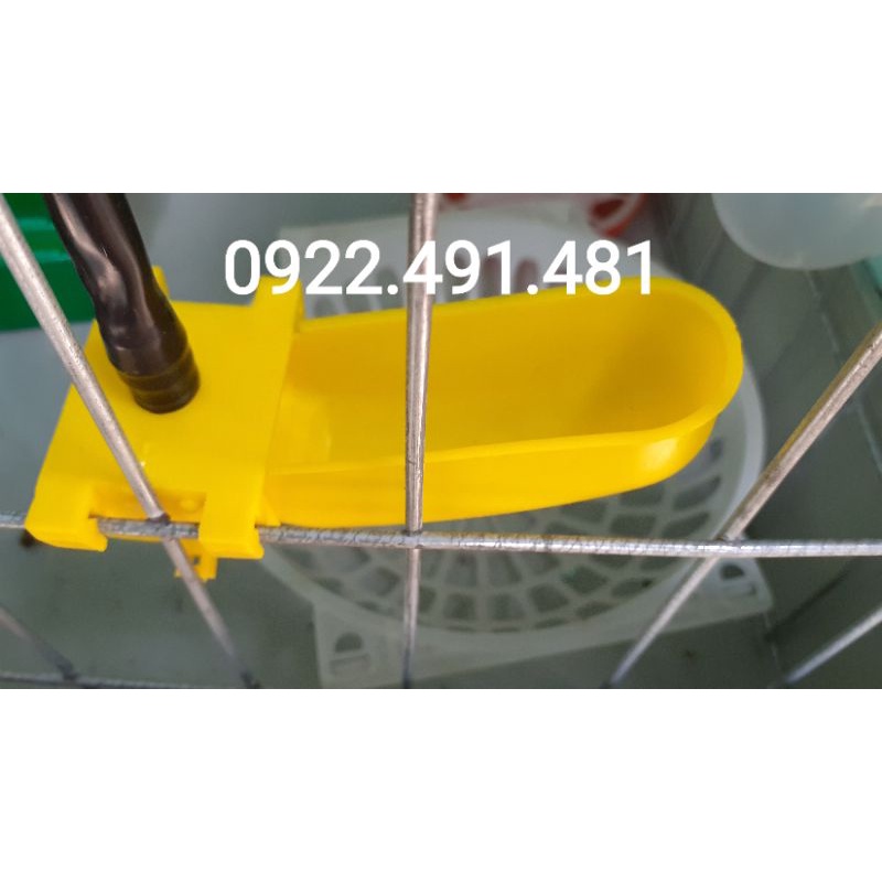 10 cái giá 70k máng uống nước tự động cho cút,chim