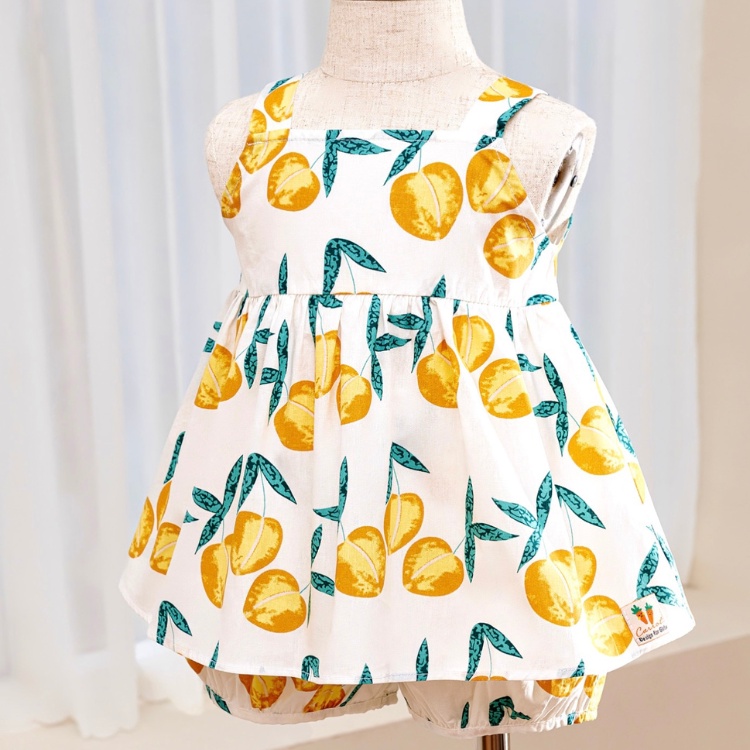 Bộ Đồ Carrot Cho Bé Gái, Họa Tiết Quả Mơ Vàng, Hai Dây Dáng Xòe, Chất Thô Cotton Thoáng Mát Thấm Hút Mồ Hôi Tốt