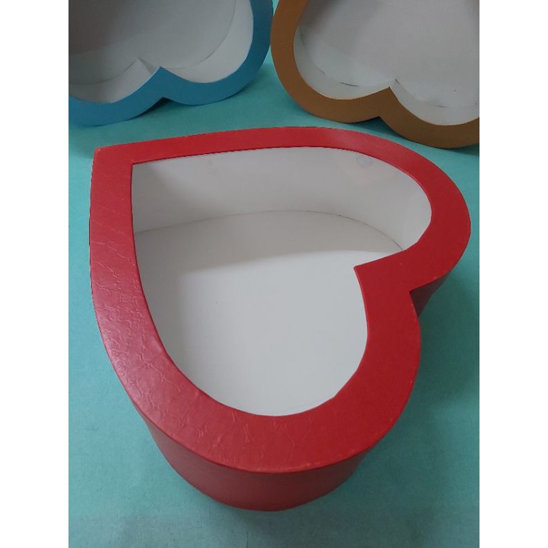HỘP QUÀ TRÁI TIM NẮP KIẾNG#27CM
