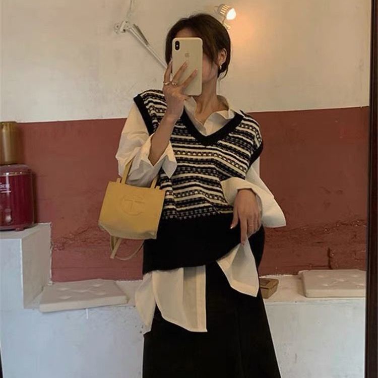 MỚI Áo sát nách cổ chữ V dáng rộng hoạ tiết kẻ sọc phong cách Vintage