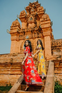 Váy boho vạt chéo sẵn 2 màu: đỏ, vàng