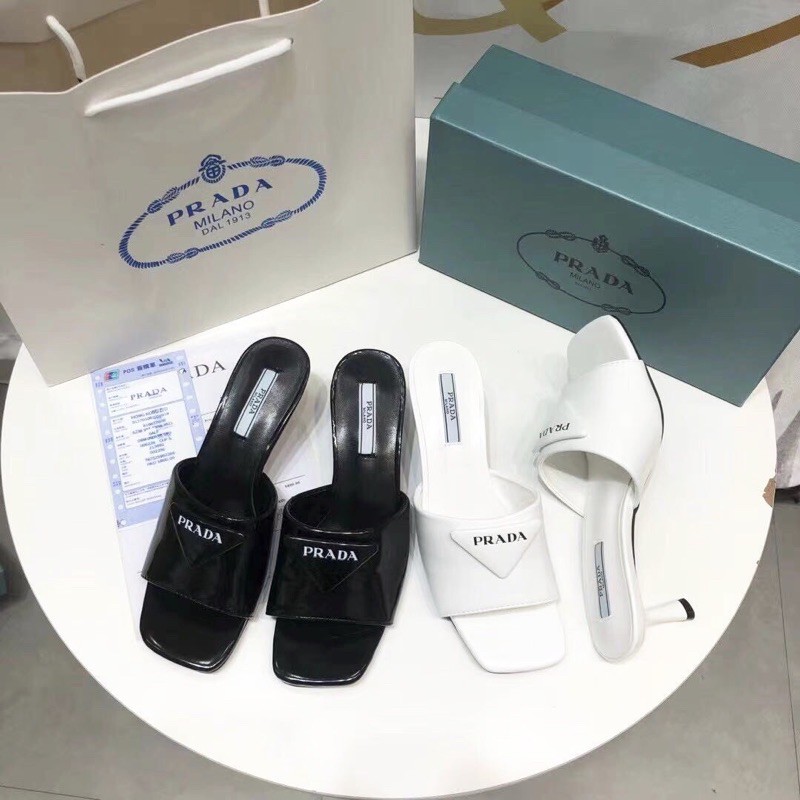 Guốc Prada chất da mềm mẫu năm 2021
