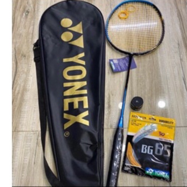 Vợt Yonex full 100 carbon tặng dây đan tặng cầu tặng quấn cán vợt