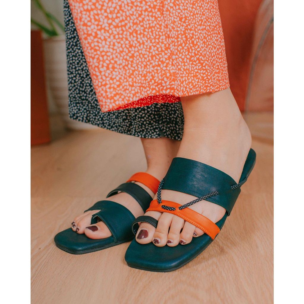 Xăng Đan Thiết Kế Đơn Giản Trẻ Trung Hợp Thời Trang Cho Bạn Gái