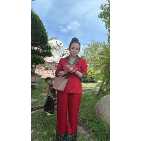 Mẫu Đồ Lam đi chùa nữ, đồ bộ pháp phục đỏ viền hoa văn sang trọng,đủ size