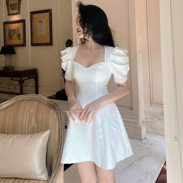 [Mã FAMARAL1 giảm 10K đơn 50K] Đầm dự tiệc tay xếp li viền ren xinh xắn