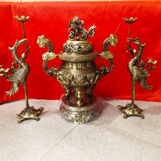 Bộ đỉnh thờ ngũ sự bằng đồng
