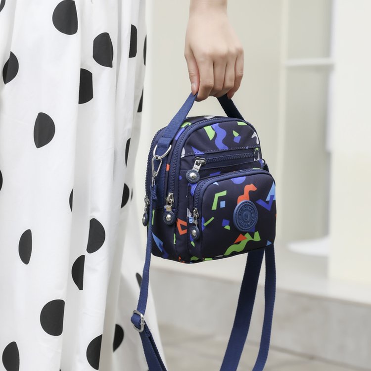 Túi Đeo Chéo Bằng Vải Nylon Siêu Nhẹ Nhiều Lớp Phong Cách Hàn Quốc Thời Trang Mới Cho Nữ