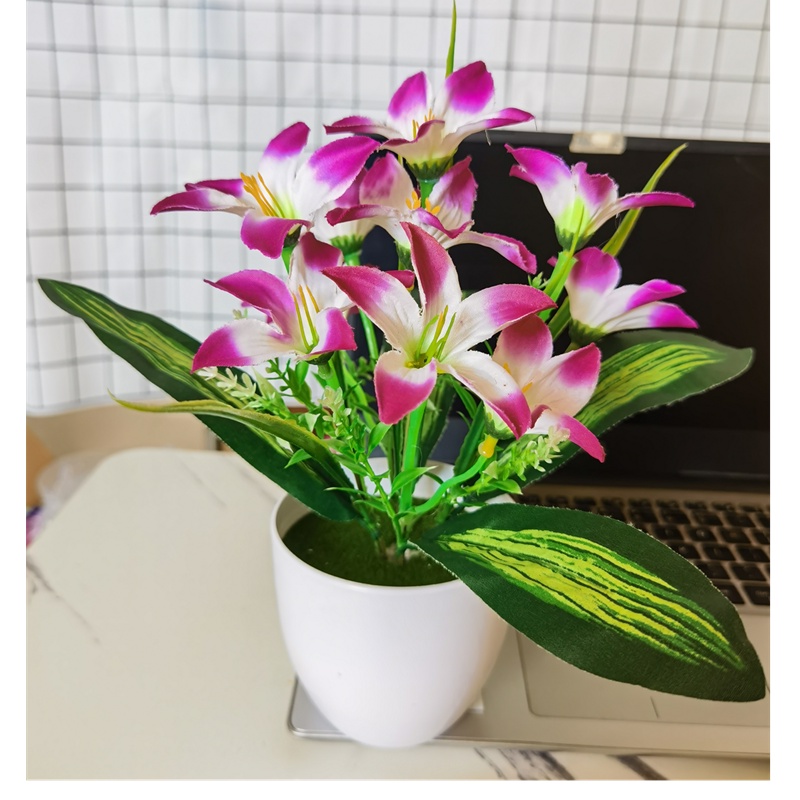 Chậu Hoa Lily Giả Bằng Lụa Dùng Trang Trí Nhà Cửa