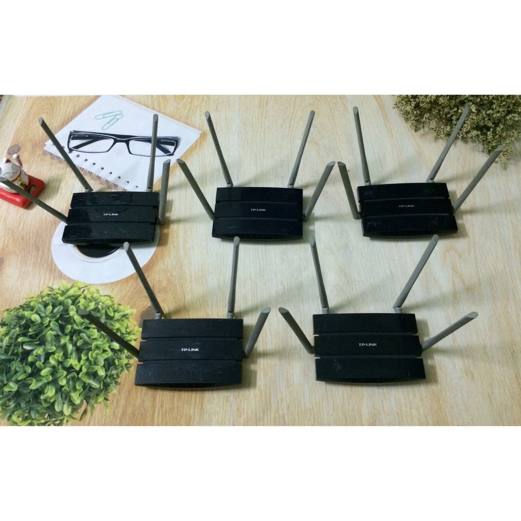 Bộ phát Wifi Tplink 4 râu Xuyên Tường 2 băng tần | BigBuy360 - bigbuy360.vn